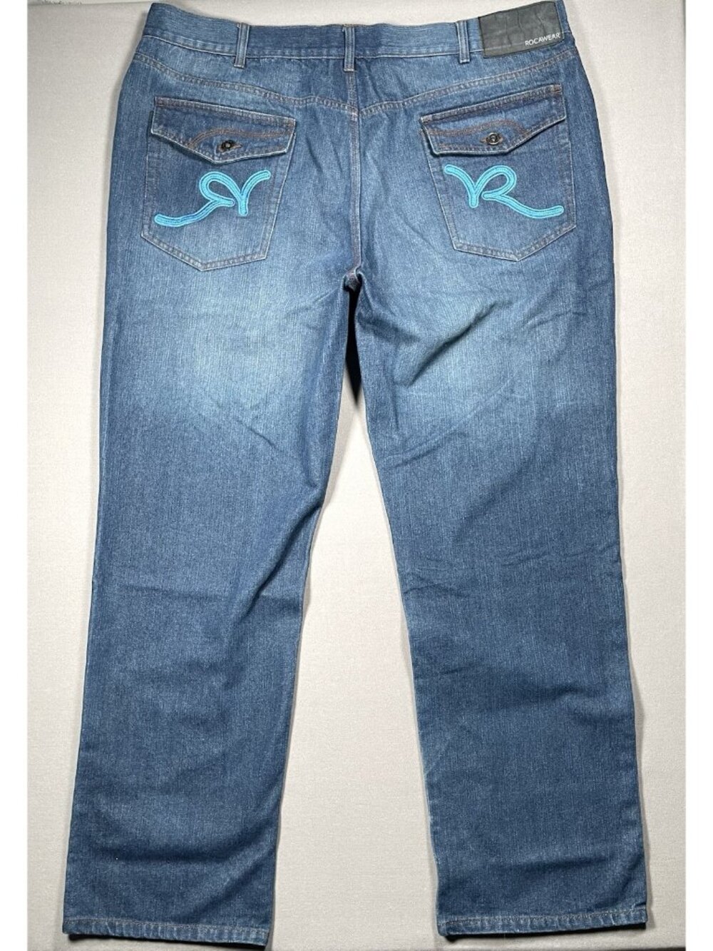 Rocawear Classic Fit Vintage Flap Pocket Blue Denim Jeans - Men Size 44 X 33